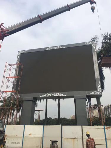 2024东莞LED显示屏采购指南 影响报价的核心因素与选购策略